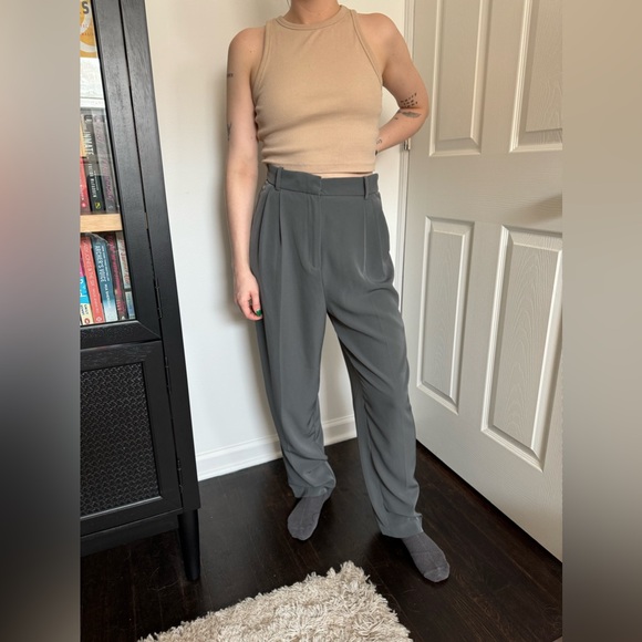 H&M Pleated Trouser - Picture 6 of 6